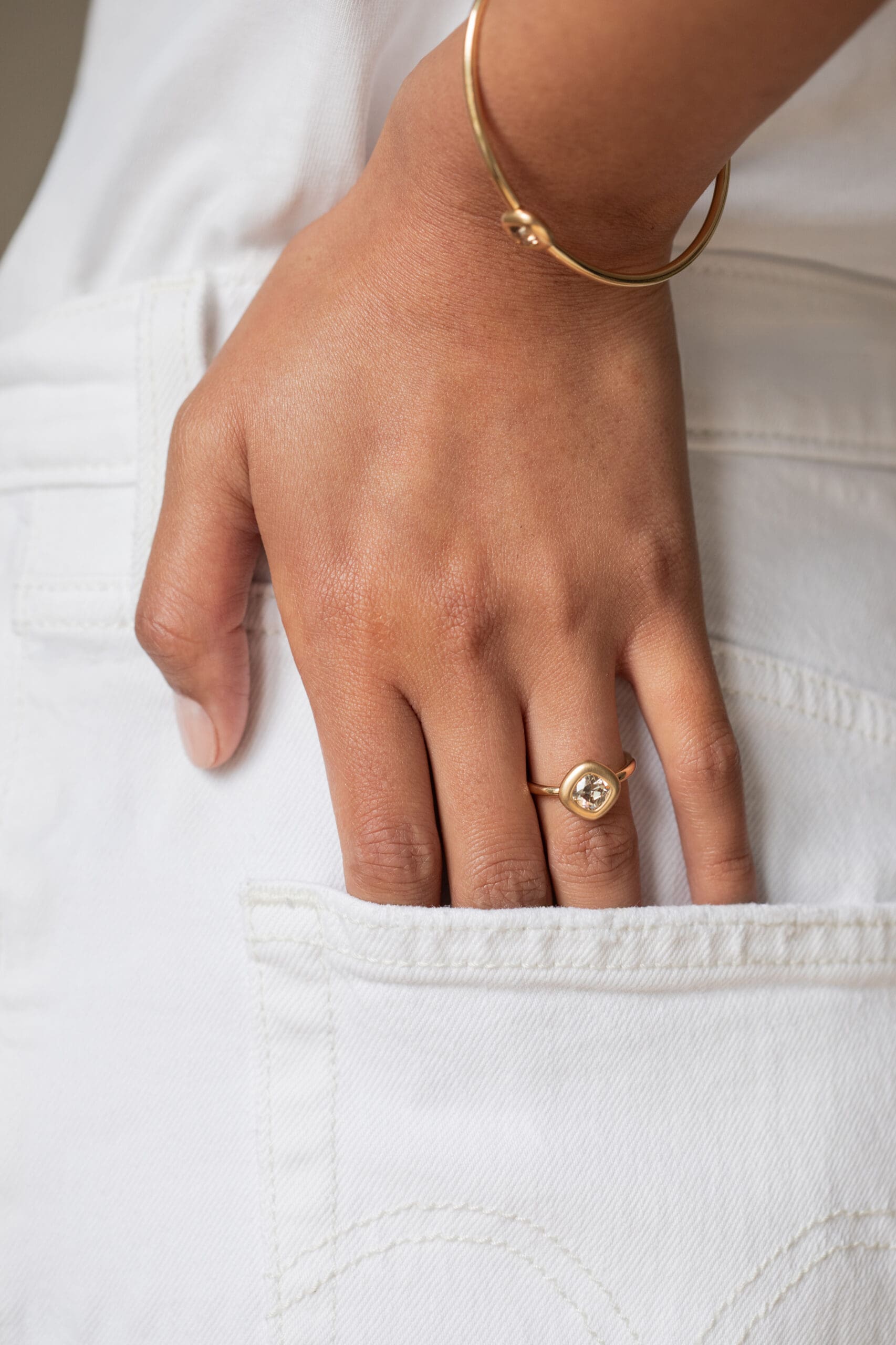 Bague Praslin or jaune et diamant brun – Image 5